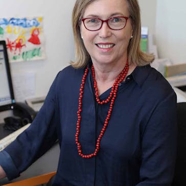 Dr Louise Batchelor Photo