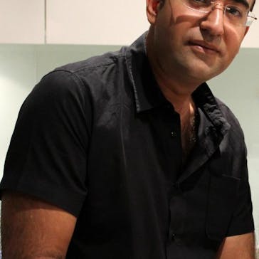 Dr Sahi Foroughi Photo