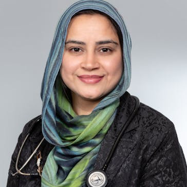 Dr Amna Photo
