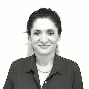 Dr Jaleh Jahangiri Photo