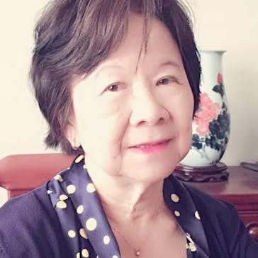 Dr Julia Kusuma Photo