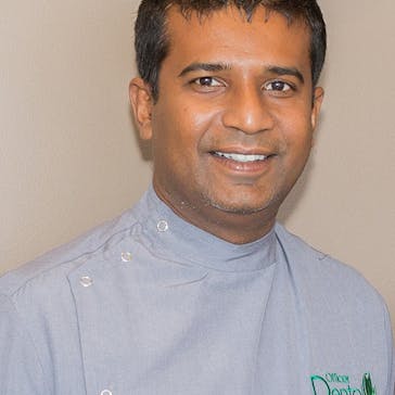 Dr Dumi Medagoda Photo