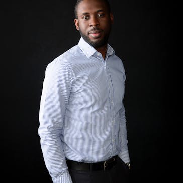 Dr Abiola Olowu Photo