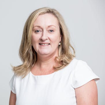 Dr Elizabeth Harris Photo