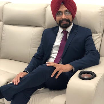 Dr Shalinder Singh Photo