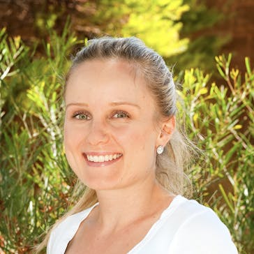 Caitlin Cormack Photo