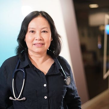 Dr Thandar Htwe Photo