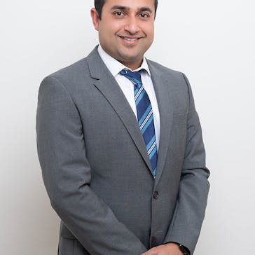 Dr Puneet Mahindra Photo
