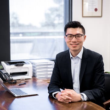 Dr Kent Kuswanto - Gynaecologist Melbourne